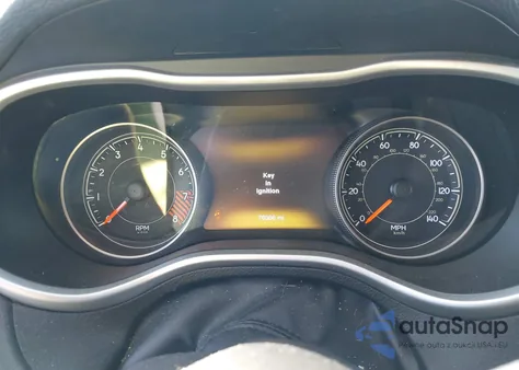 2015 Jeep Cherokee Trailhawk из США, поврежденный, VIN 1C4PJMBS3FW636001